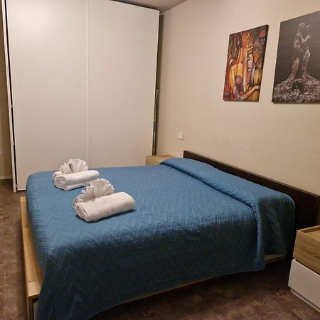 Appartement Infinite Blue à Riva del Garda Chambre photo